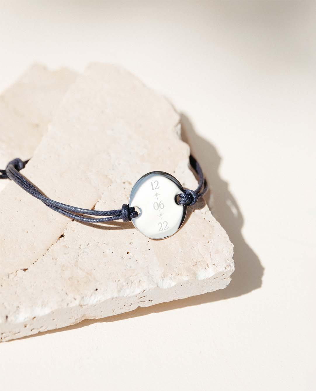 Bracelet Cordon Médaillon Rond